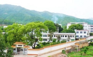 平遠縣梅青中學(xué)