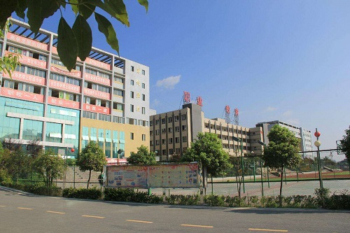 黔西南民族職業(yè)技術學院網站網址是什么