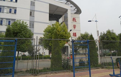 商丘醫(yī)學高等?？茖W校招生電話