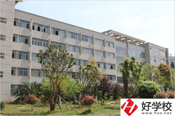 邵陽(yáng)職業(yè)技術(shù)學(xué)院是大專嗎？有沒(méi)有中職部？