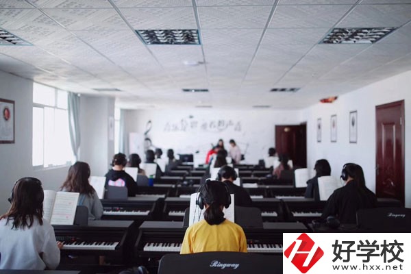 長沙市現(xiàn)代商貿(mào)中等職業(yè)學校是民辦嗎？師資力量如何？