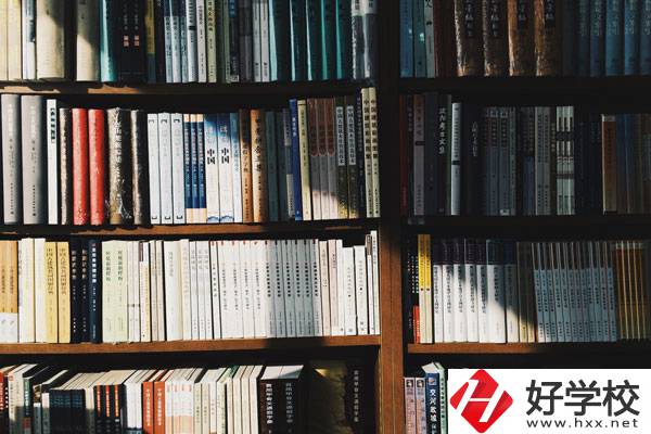 在永州什么學(xué)?？梢宰x學(xué)幼師專業(yè)？女生多嗎？