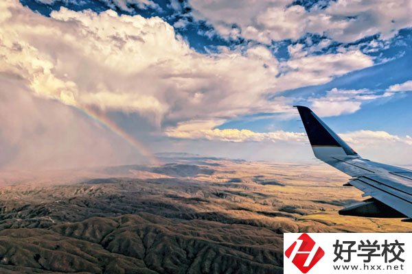 桂東縣職業(yè)教育中心報名要求有哪些？學(xué)費貴嗎？