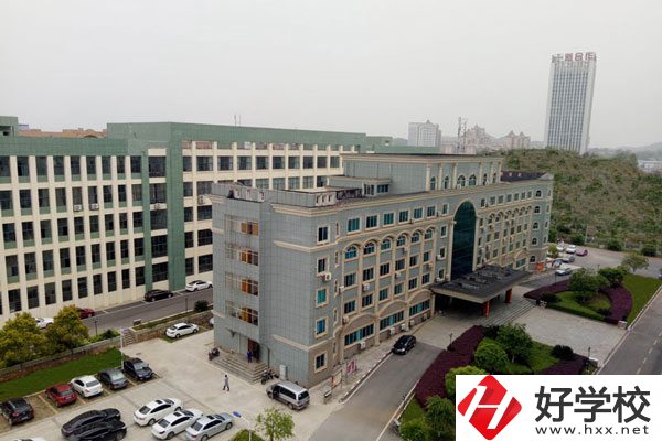 婁底技校的收費是多少？有補貼政策嗎？