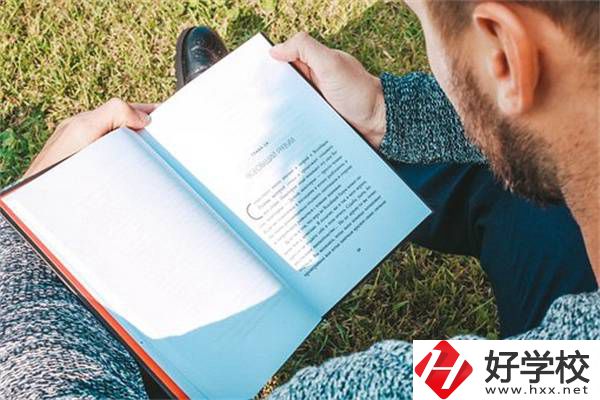 非湖南戶(hù)籍可以在長(zhǎng)沙讀職高嗎？上職高有用嗎？