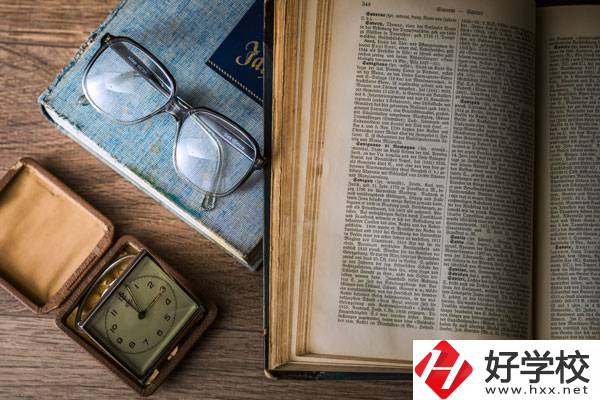 郴州工業(yè)交通學(xué)校辦學(xué)地址在哪兒？