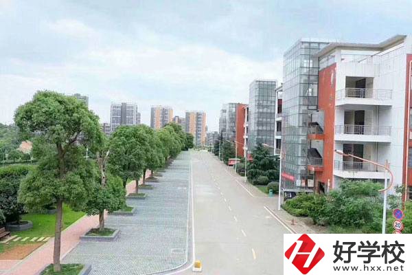 長沙有可以推薦的民辦五年制大專嗎？有什么優(yōu)勢？