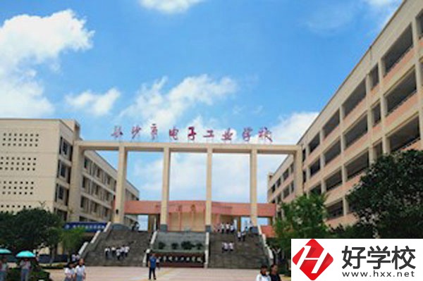 長沙電子工業(yè)學(xué)校的招生要求有哪些？