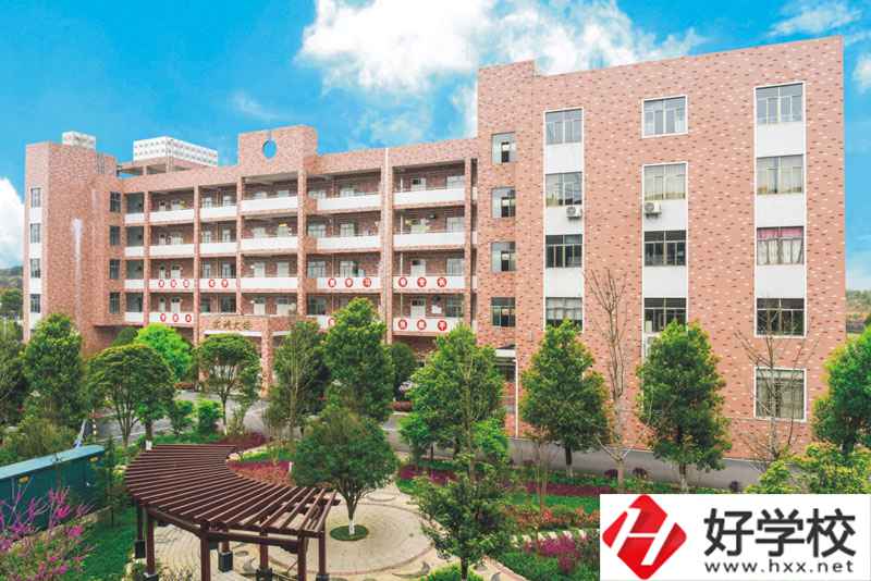 武岡市職業(yè)中專學(xué)校有哪些辦學(xué)優(yōu)勢？