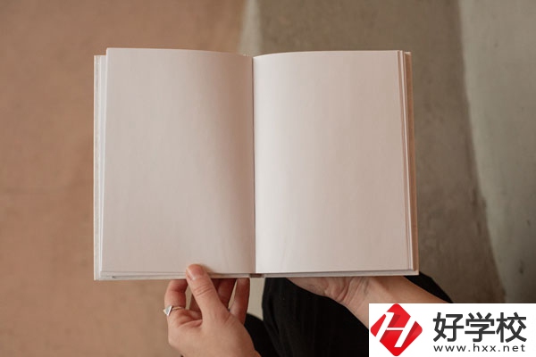 洪江市職業(yè)中專學(xué)校好不好？宿舍怎么樣？