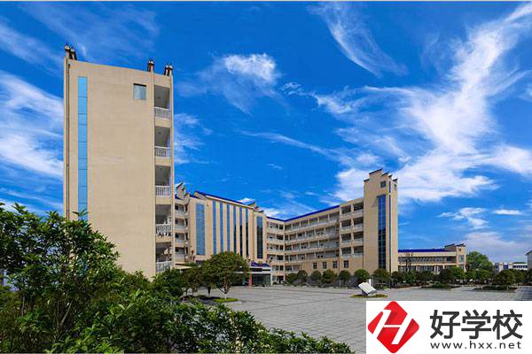 永州市工商職業(yè)中等專(zhuān)業(yè)學(xué)校的特色專(zhuān)業(yè)有哪些？