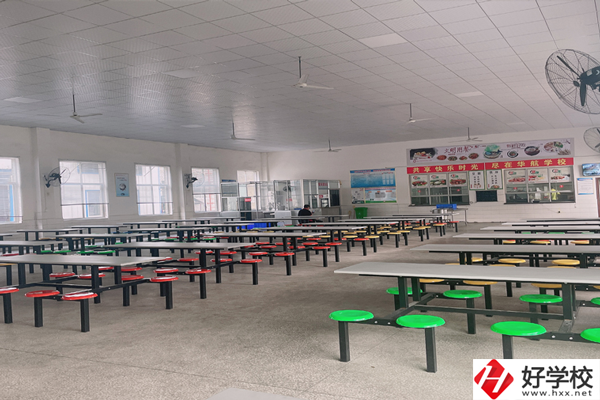 湖南華航鐵路科技技工學(xué)校怎么樣？開(kāi)設(shè)了哪些專(zhuān)業(yè)？