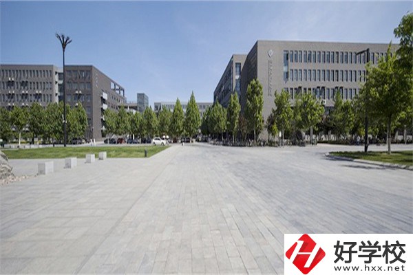 邵陽的中專學(xué)校有哪些好？什么人適合上中專？