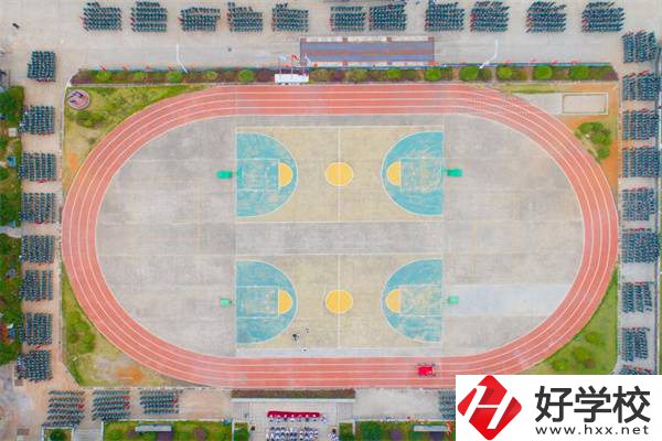 湖南護(hù)理學(xué)校運動場