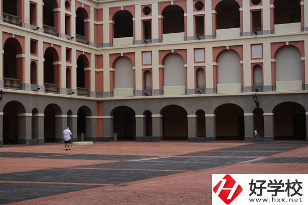 宜章縣中等職業(yè)技術學校好不好？讀了有出息嗎？
