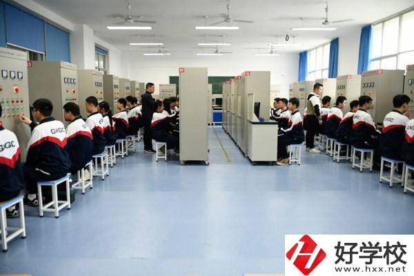 長(zhǎng)沙高新技術(shù)工程學(xué)校錄取條件有哪些？