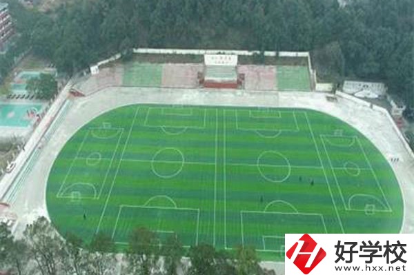 岳陽(yáng)理工職業(yè)技術(shù)學(xué)校專(zhuān)業(yè)情況如何，有哪些辦學(xué)特色？