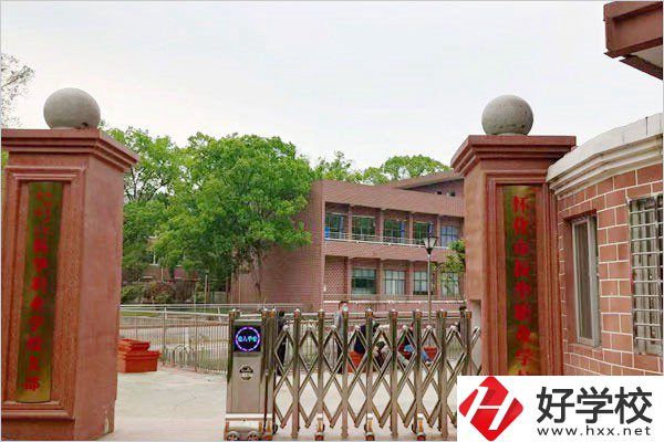 懷化有沒(méi)有可以軍事化管理的中職學(xué)校？