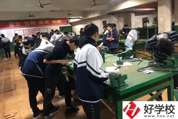 湘潭就業(yè)職校是公辦還是民辦？有什么辦學(xué)特點(diǎn)？