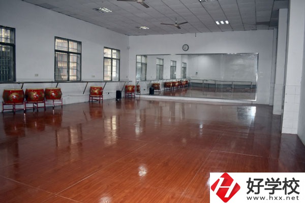 益陽師范學(xué)校1.jpg