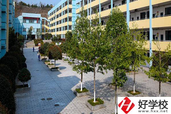 在長沙財經(jīng)學(xué)校學(xué)會計事務(wù)專業(yè)怎么樣？