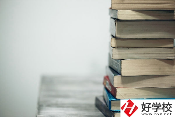 湖南耒陽師范有什么專業(yè)？學費貴不貴？