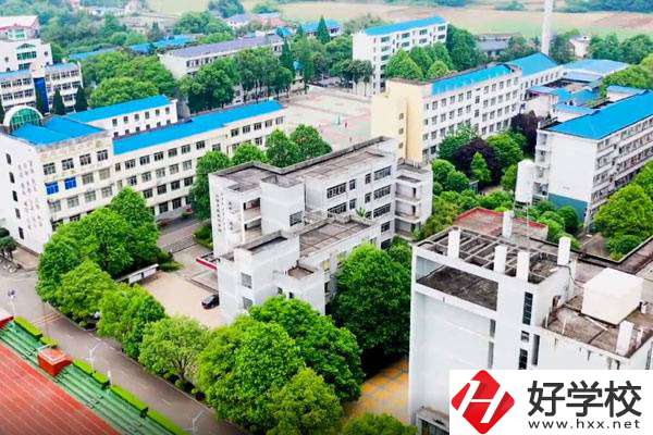 湖南瀏陽有什么好的中專可以推薦？學(xué)什么專業(yè)好？