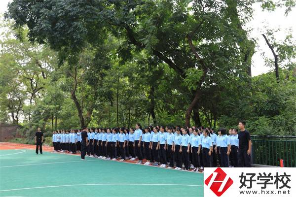 長沙市現(xiàn)代服務(wù)職業(yè)中專學(xué)校辦學(xué)條件怎么樣？
