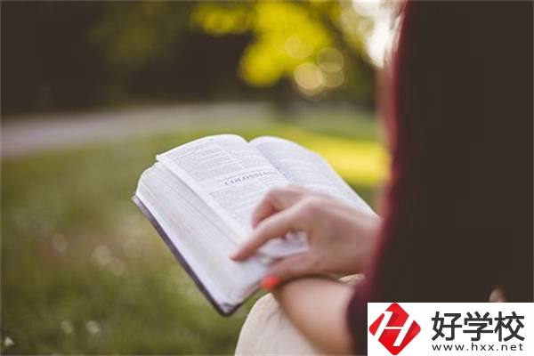 非湖南戶籍可以在長(zhǎng)沙讀職高嗎？上職高有用嗎？