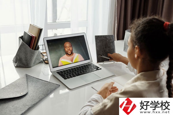 桂陽縣職業(yè)技術(shù)教育學(xué)校環(huán)境怎么樣？宿舍好不好？