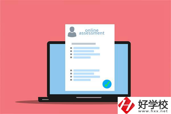在湖南選職校要不要看招生簡(jiǎn)章？有什么內(nèi)容？