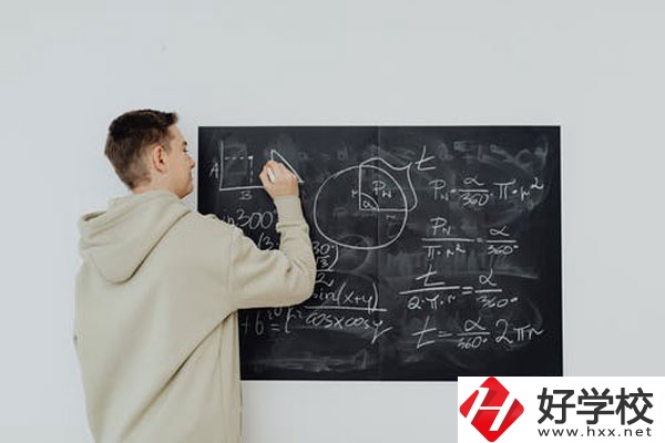 湖南醫(yī)藥中等專業(yè)學(xué)校怎么樣？宿舍好不好？