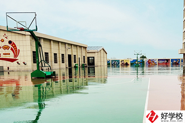 岳陽(yáng)市江南通信職業(yè)學(xué)校有哪些專業(yè)？就業(yè)如何？