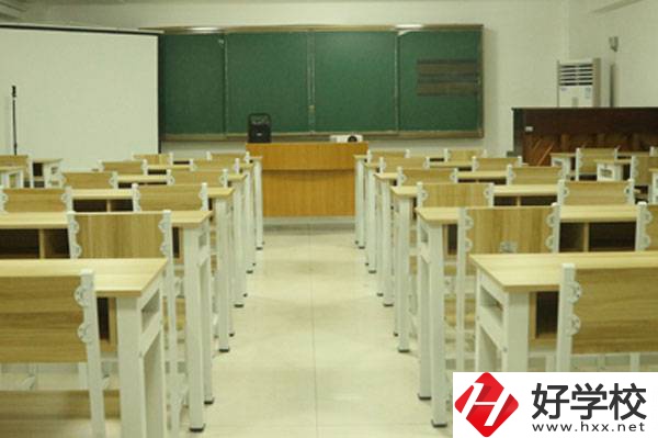 湖南長(zhǎng)沙藝術(shù)學(xué)校有哪些藝術(shù)類專業(yè)？