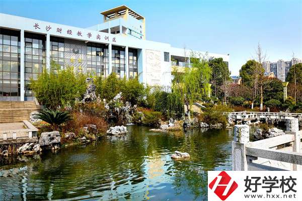 長(zhǎng)沙初中畢業(yè)生怎么填報(bào)中專志愿？有什么中專推薦?