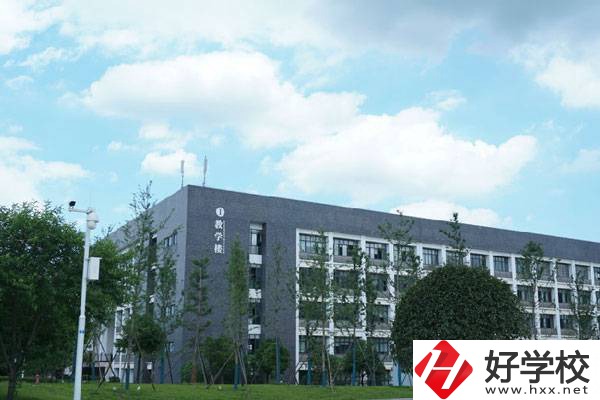 湘潭吉利汽車技術(shù)職校怎么樣？有哪些專業(yè)？