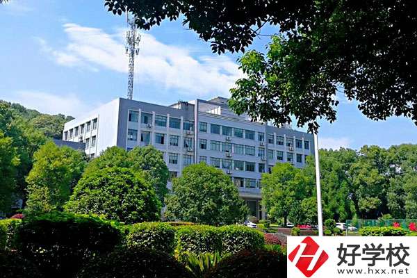 邵陽(yáng)機(jī)電職業(yè)技術(shù)學(xué)校是公辦嗎？有什么辦學(xué)優(yōu)勢(shì)？