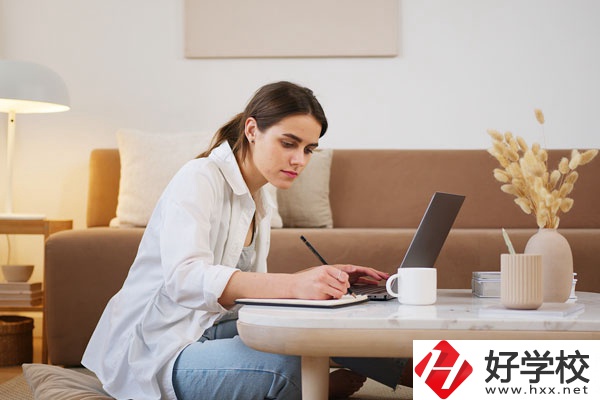 郴州市理工職業(yè)技術學校有什么專業(yè)？學校地址在哪兒？