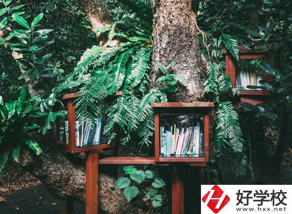 湖南華航鐵路科技技工學(xué)校師資情況如何？有哪些專(zhuān)業(yè)？