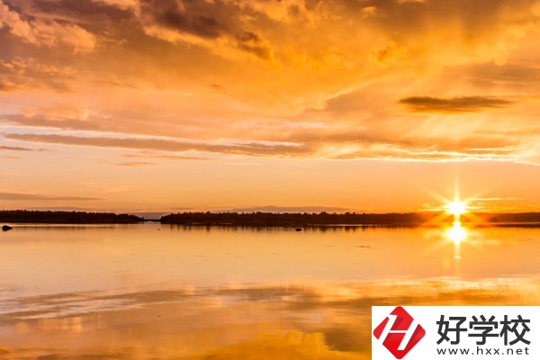 常德財(cái)經(jīng)中等專(zhuān)業(yè)學(xué)校好不好？有哪些系？