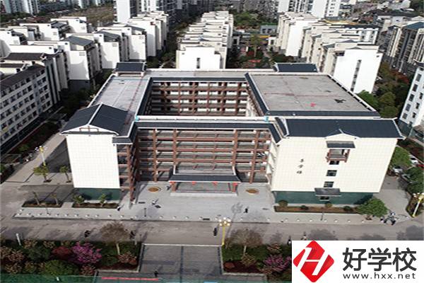 張家界桑植縣有什么中專學(xué)校？開設(shè)有什么專業(yè)？