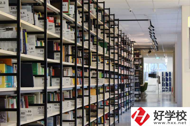 婁底幼兒師范學(xué)校是中職還是高職？有哪些專業(yè)？
