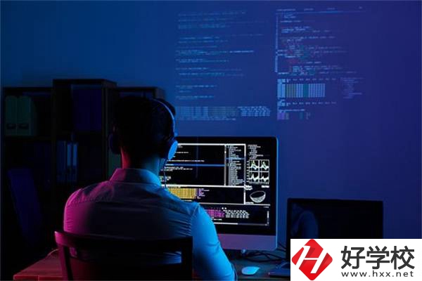 湖南中職學校開設最多的專業(yè)有哪些？就業(yè)前景怎么樣？