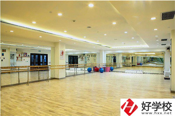 邵陽(yáng)武岡有哪些中職學(xué)校？哪一所比較好？