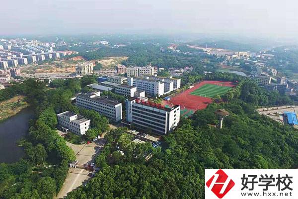 想在湘潭地區(qū)讀技工學(xué)校，推薦這所學(xué)校？
