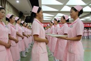 中專學(xué)歷、護(hù)理專業(yè)現(xiàn)在可以報(bào)考執(zhí)業(yè)藥師證嗎？