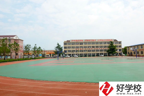 益陽東方職業(yè)技術學校怎么樣？好不好?