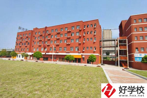 長沙湘府科技技工學(xué)?？孔V嗎?有什么專業(yè)?