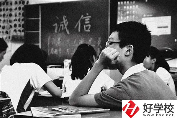 湖南中專該如何擇校？有什么報名流程？