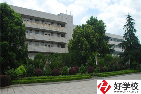 湖南省郴州市第一職業(yè)中等專業(yè)學(xué)校有什么專業(yè)？